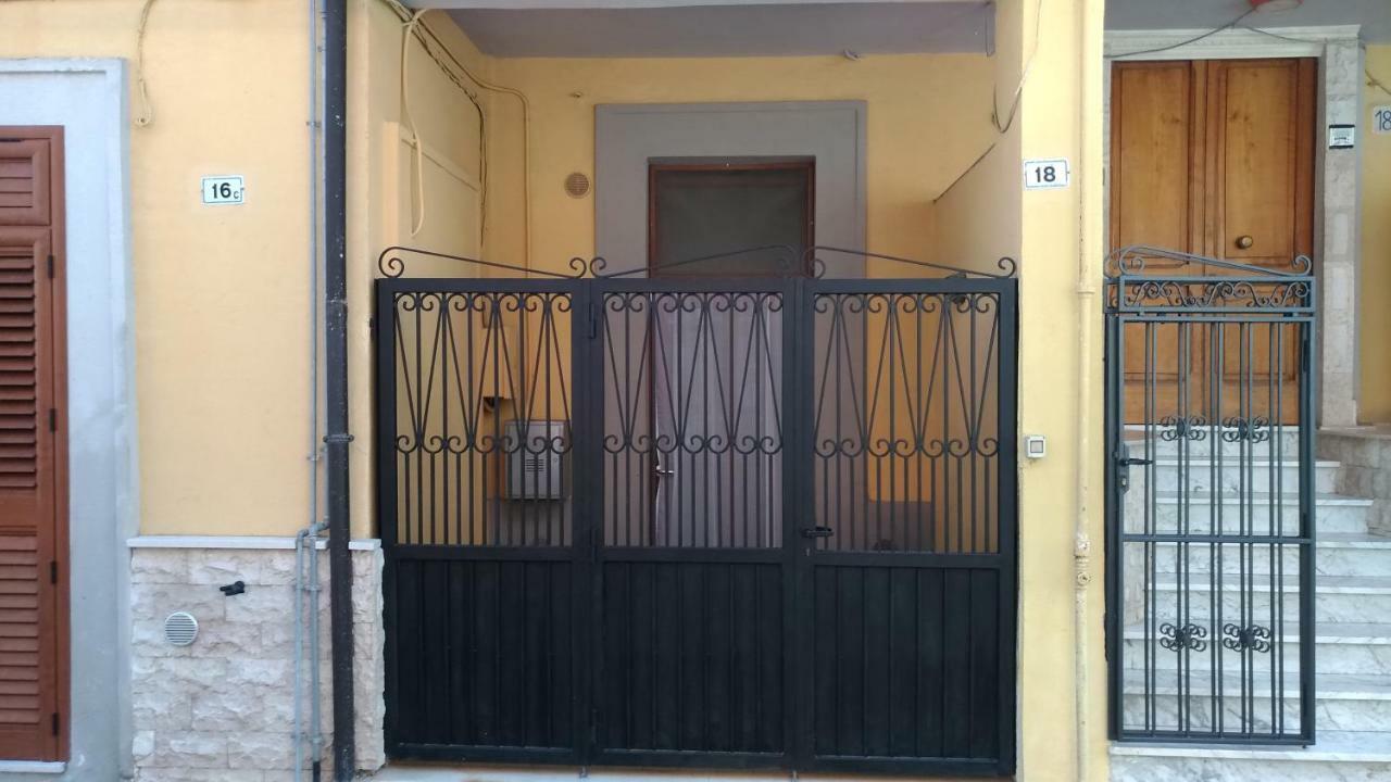 Casa Chiara Imbarco Isole Tremiti Villa Termoli Eksteriør billede